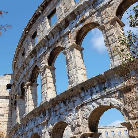 아파트 Vatican Comfortable Sunny By Interhome *